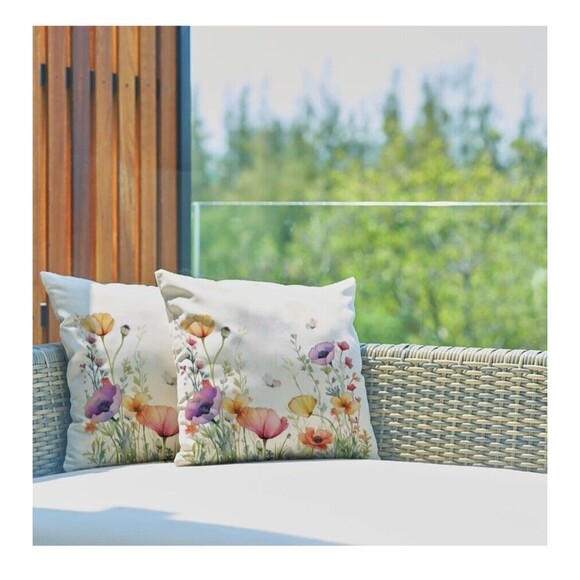 Spring Floral Pillow Covers 18x18 Set of 2 18x18 inch Floral CUTE!! NEW!! - Picture 2 of 4